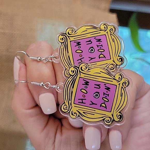 Friends Picture Frame Drop Earrings - Picture 5 of 6